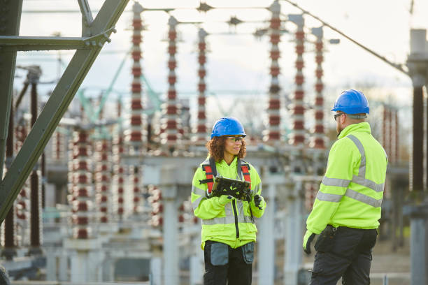 Best Affordable Electrician  in Peru, IL